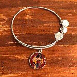 Wonder Woman charm bangle